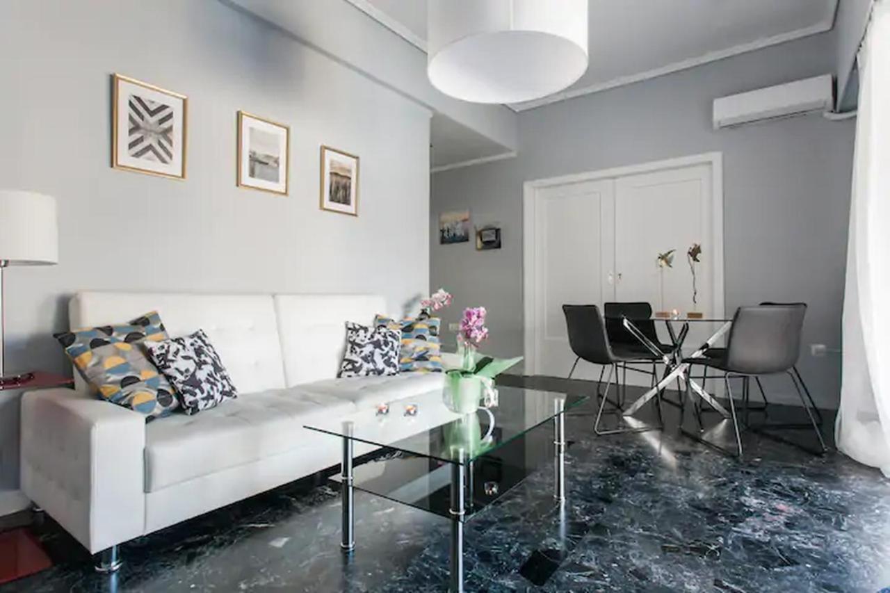 Appartamento A Masterpiece In Plaka With Big Balcony And Acropolis View Atene Esterno foto